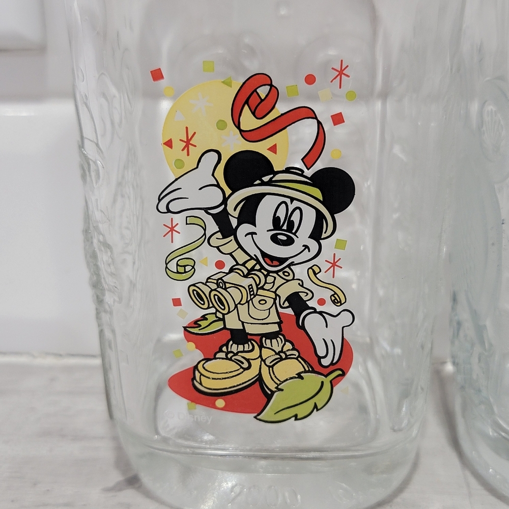 Vintage Y2K Walt Disney World 2000 McDonald’s Millennium Celebration Glass Cups - Picture 3 of 17